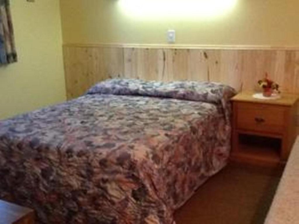 מונט טרמבלאנט Auberge Mountain View Inn חדר תמונה