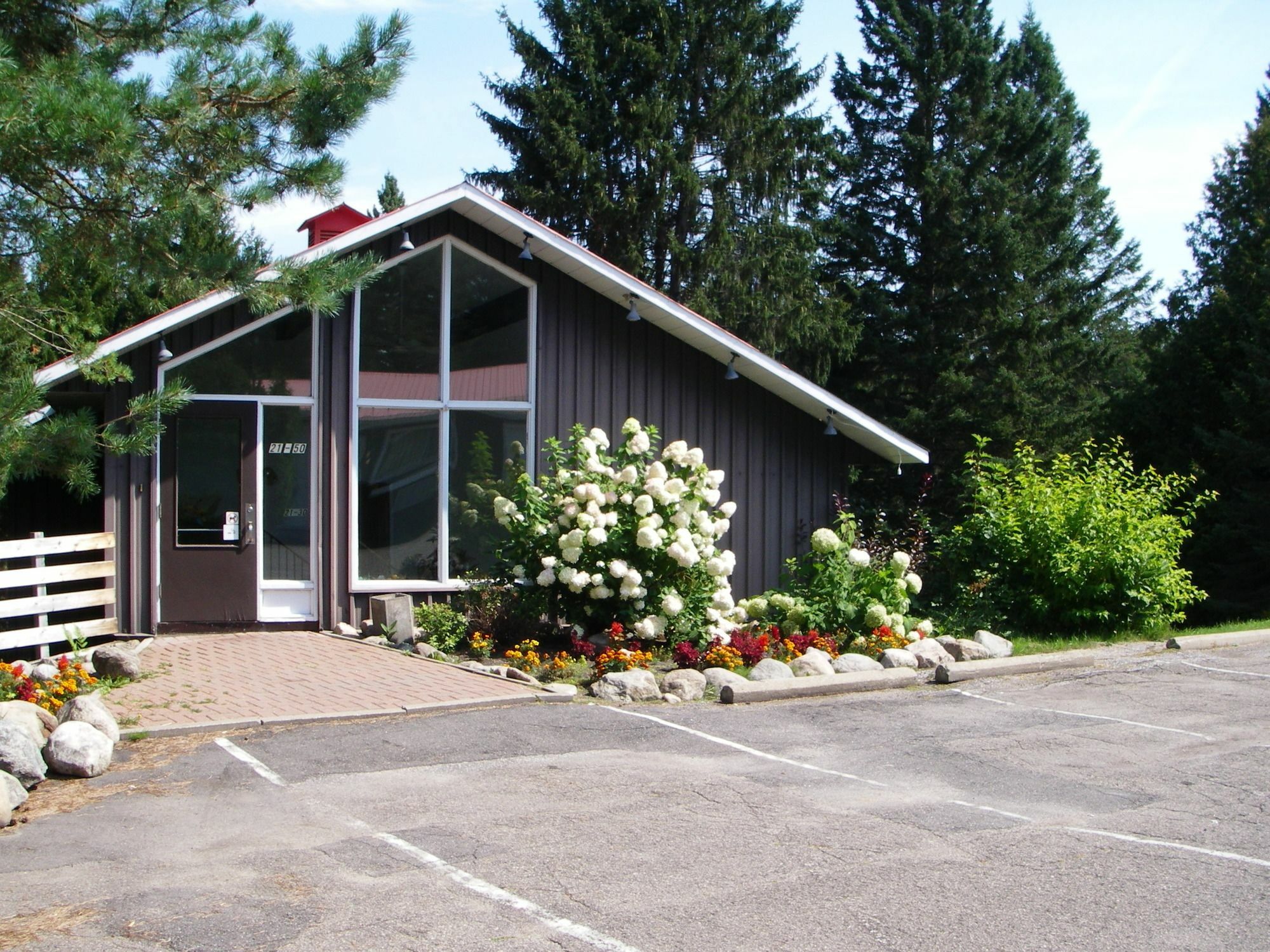 מונט טרמבלאנט Auberge Mountain View Inn מראה חיצוני תמונה